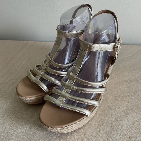 UGG Platform Espadrille Sandals - Picture 1 of 16